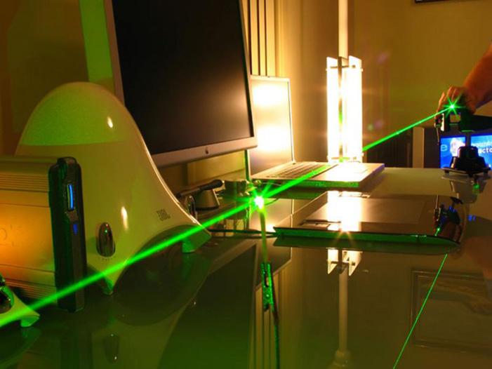Best Astronomy Laser Pointer 300mW Green Brightest Beam Light